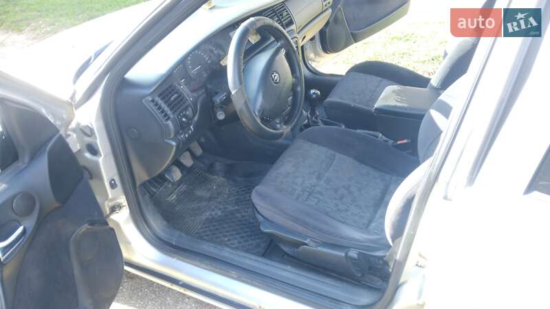 Седан Opel Vectra 1998 в Косові