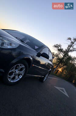 Седан Opel Vectra 2006 в  фото 2 Седан Opel Vectra 2006 в