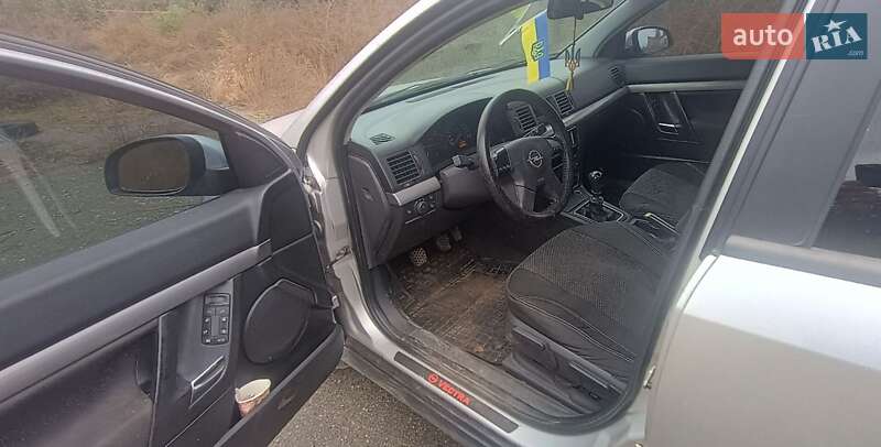 Седан Opel Vectra 2003 в Хмельнике
