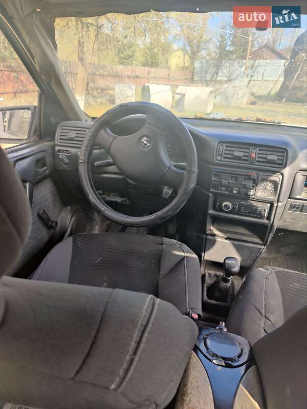 Седан Opel Vectra 1991 в Ивано-Франковске