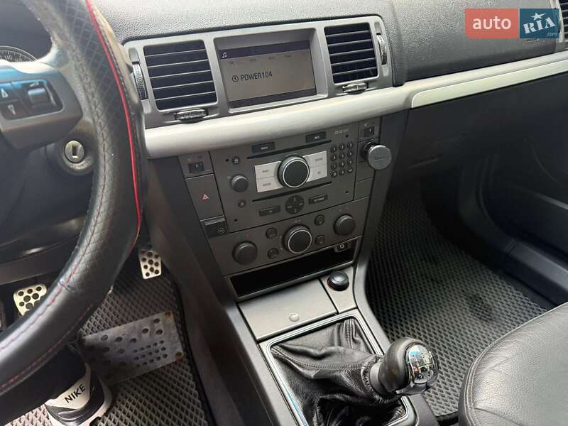 Седан Opel Vectra 2008 в Киеве