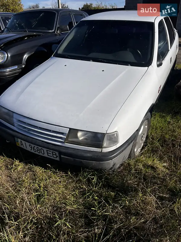 Opel Vectra 1989 VIN W0L000087K1141286 фото оголошення 15 з 46