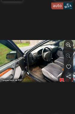 Ліфтбек Opel Vectra 1995 в  фото 3 Ліфтбек Opel Vectra 1995 в