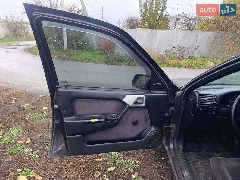 Седан Opel Vectra 1991 в Харькове