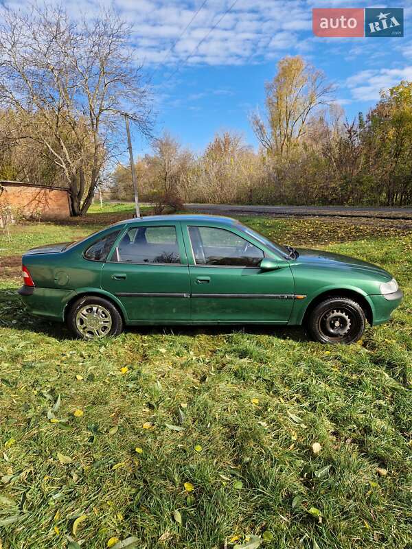 Седан Opel Vectra 1997 в Недригайлове