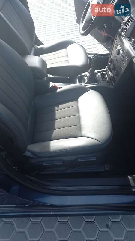 Лифтбек Opel Vectra 2008 в Виннице фото 12 Лифтбек Opel Vectra 2008 в Виннице