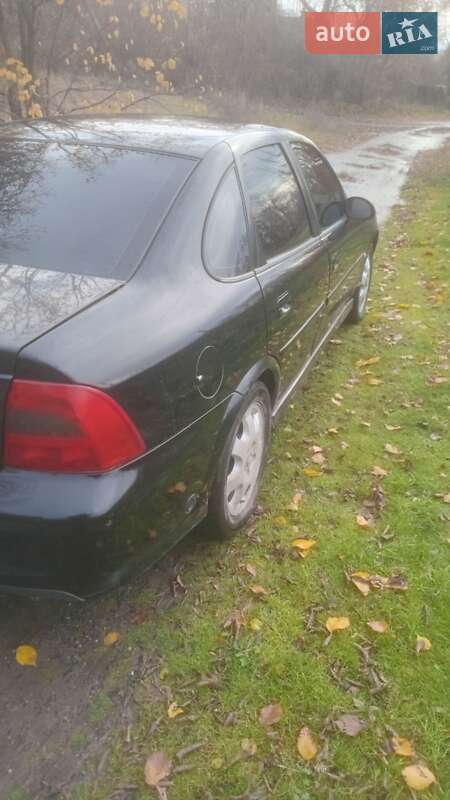 Седан Opel Vectra 1999 в Устивице