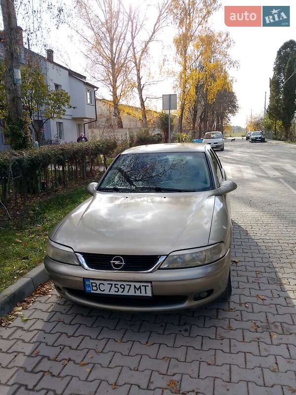 Седан Opel Vectra 1999 в Сокале