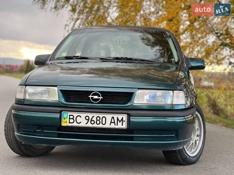 Ліфтбек Opel Vectra 1995 в Дрогобичі фото 2 Ліфтбек Opel Vectra 1995 в Дрогобичі