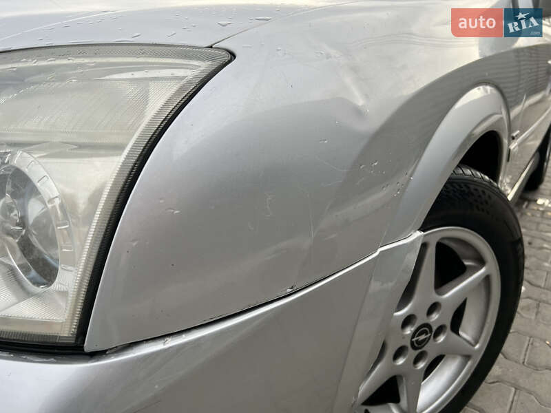 Седан Opel Vectra 2004 в Вишневому фото 16 Седан Opel Vectra 2004 в Вишневому