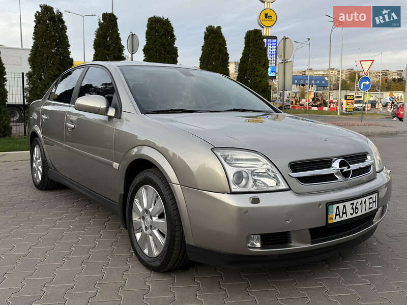 Седан Opel Vectra 2004 в Києві