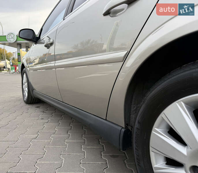 Седан Opel Vectra 2004 в Києві