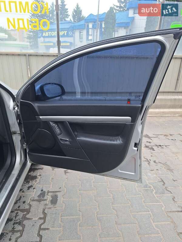 Лифтбек Opel Vectra 2002 в Тернополе фото 11 Лифтбек Opel Vectra 2002 в Тернополе