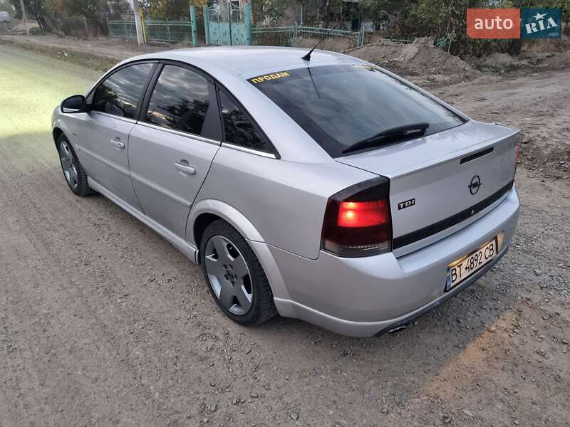 Лифтбек Opel Vectra 2003 в Николаеве фото 4 Лифтбек Opel Vectra 2003 в Николаеве