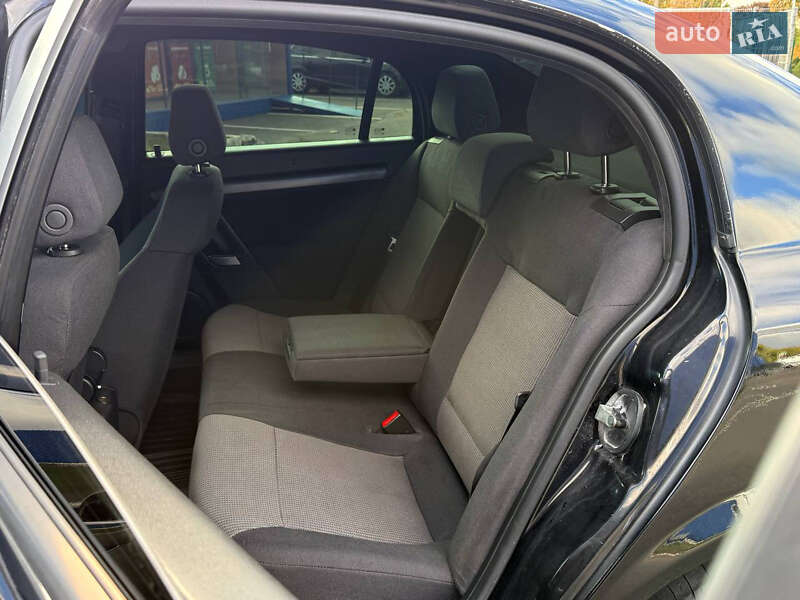 Седан Opel Vectra 2004 в Одесі фото 5 Седан Opel Vectra 2004 в Одесі
