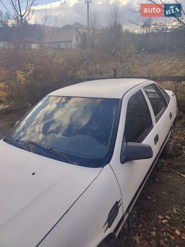 Седан Opel Vectra 1991 в Ивано-Франковске