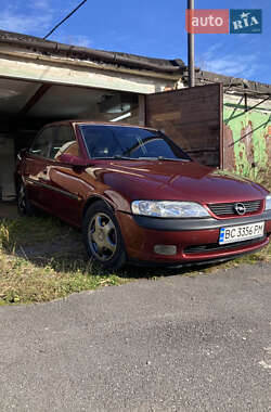 Седан Opel Vectra 1998 в Львові