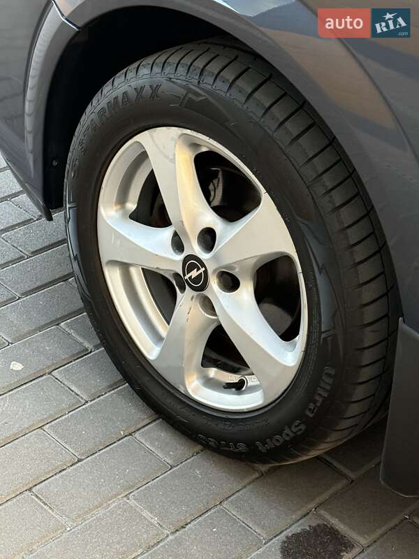 Седан Opel Vectra 2008 в Белой Церкви фото 57 Седан Opel Vectra 2008 в Белой Церкви