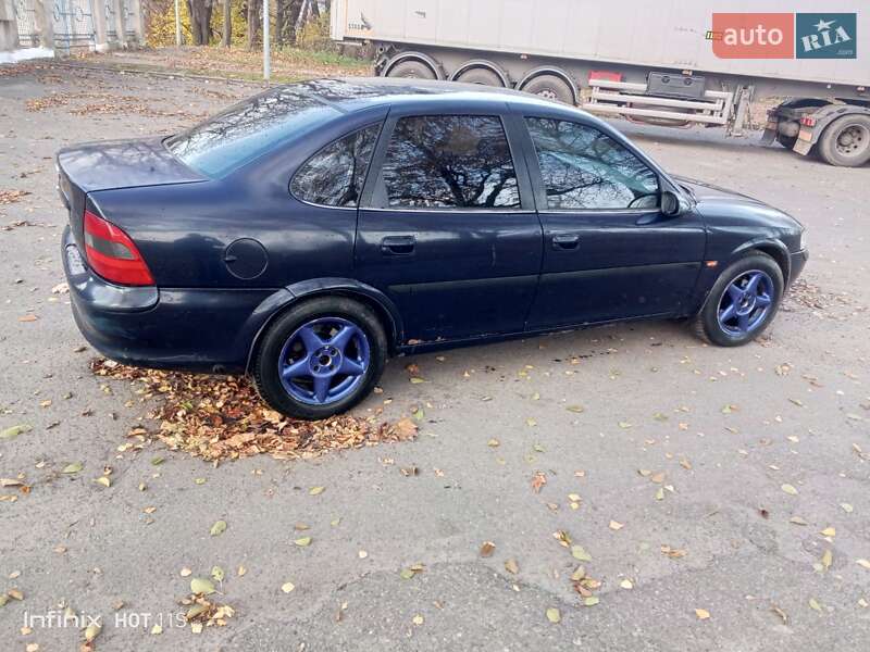 Седан Opel Vectra 1998 в Золочеве фото 5 Седан Opel Vectra 1998 в Золочеве