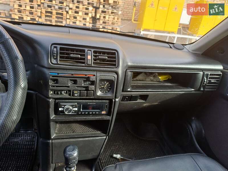 Седан Opel Vectra 1992 в Львове