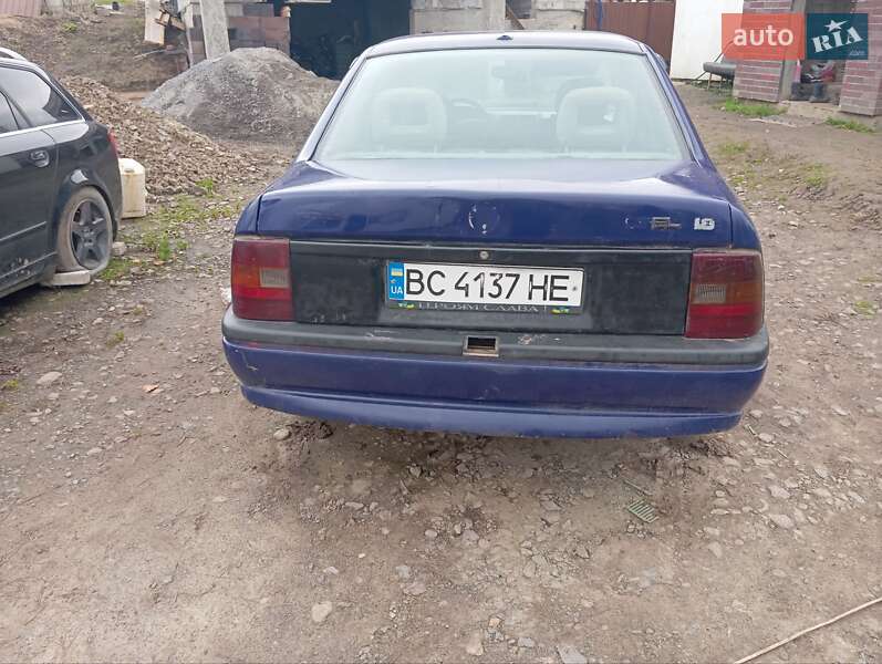 Седан Opel Vectra 1991 в Мостиській фото 3 Седан Opel Vectra 1991 в Мостиській