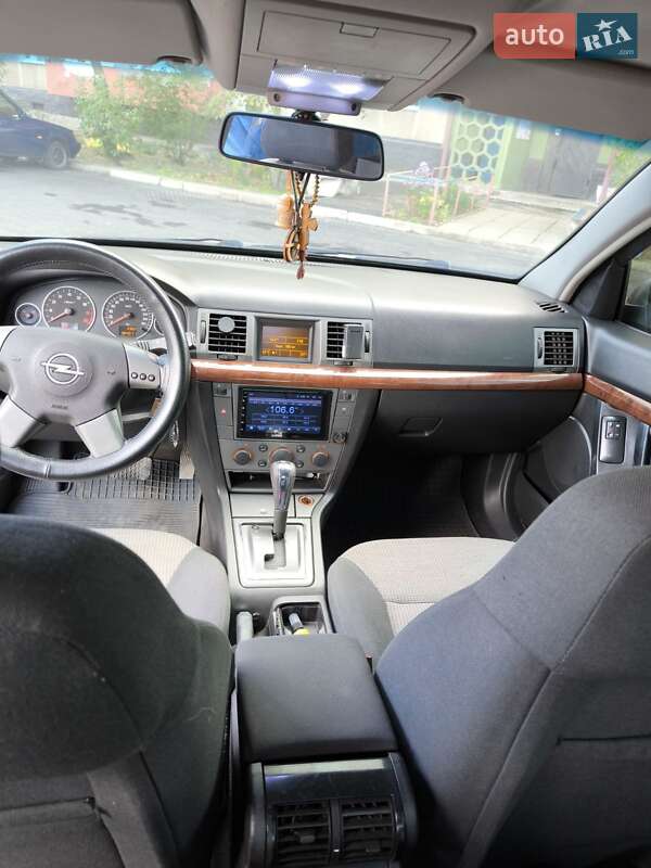 Седан Opel Vectra 2004 в Запорожье фото 5 Седан Opel Vectra 2004 в Запорожье