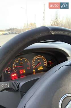 Седан Opel Vectra 2002 в Ізюмі