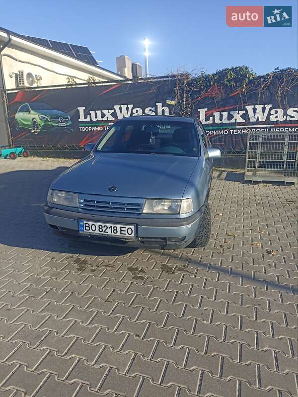 Седан Opel Vectra 1989 в Теребовле
