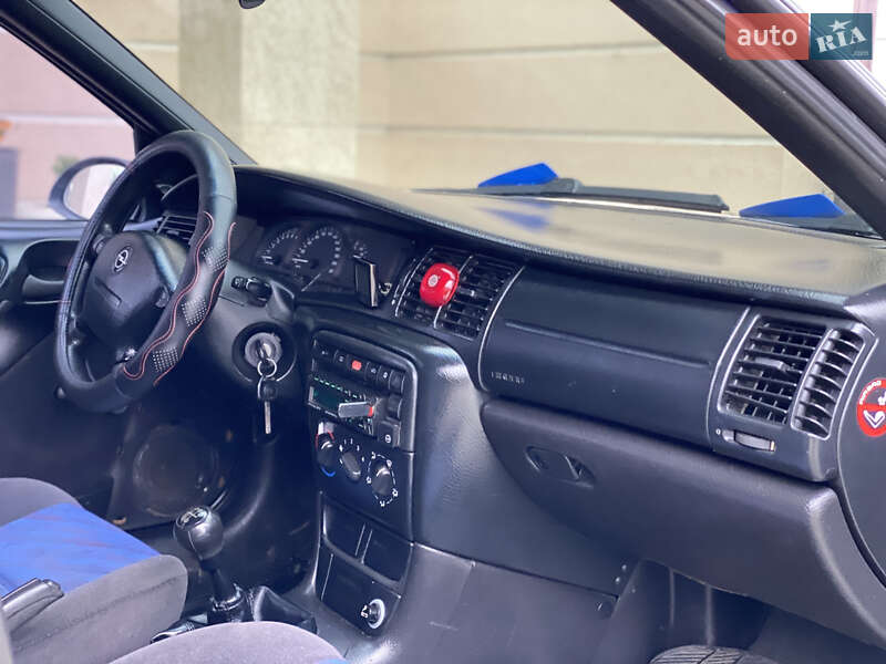 Лифтбек Opel Vectra 1997 в Дунаевцах фото 48 Лифтбек Opel Vectra 1997 в Дунаевцах