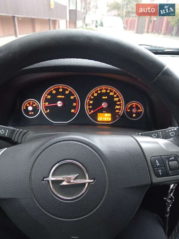 Лифтбек Opel Vectra 2006 в Ромнах фото 4 Лифтбек Opel Vectra 2006 в Ромнах