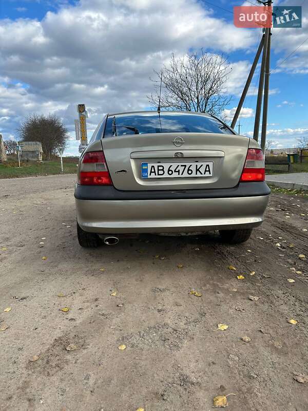 Ліфтбек Opel Vectra 1998 в Миколаєві фото 5 Ліфтбек Opel Vectra 1998 в Миколаєві