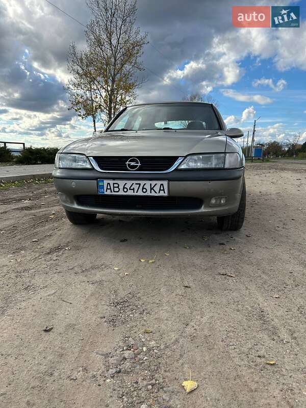 Ліфтбек Opel Vectra 1998 в Миколаєві фото 11 Ліфтбек Opel Vectra 1998 в Миколаєві
