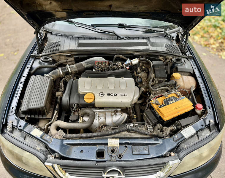 Седан Opel Vectra 2000 в Остроге