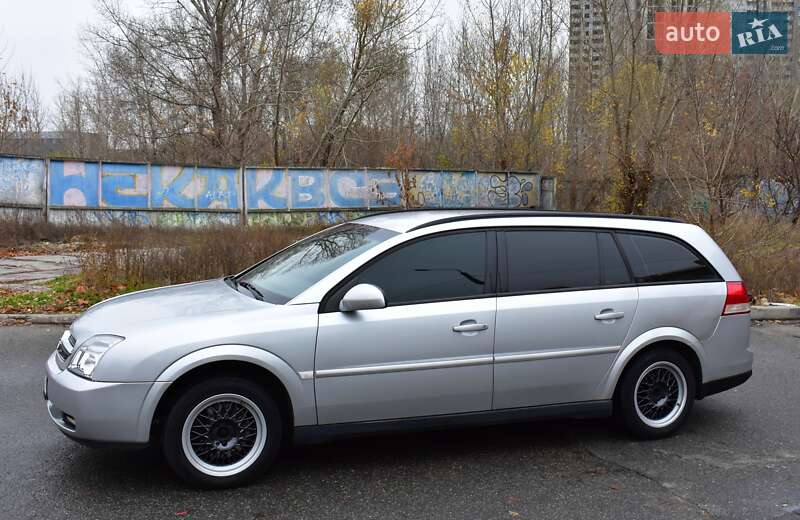 Универсал Opel Vectra 2004 в Киеве