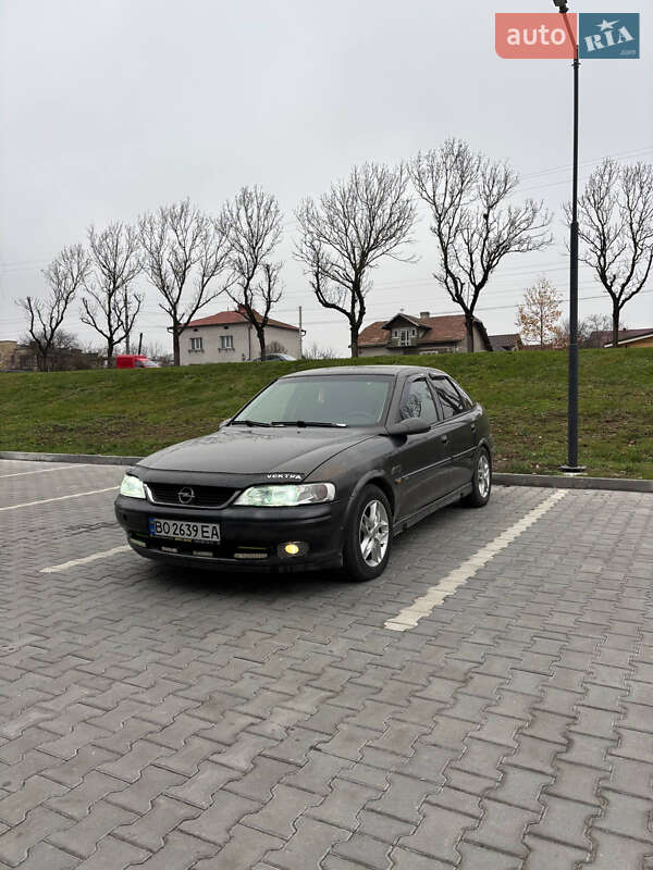 Ліфтбек Opel Vectra 2000 в Івано-Франківську