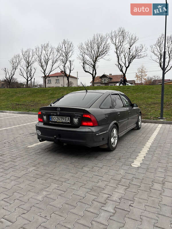 Ліфтбек Opel Vectra 2000 в Івано-Франківську