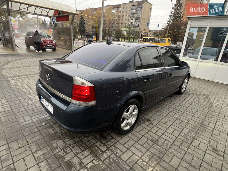 Седан Opel Vectra 2007 в Ивано-Франковске