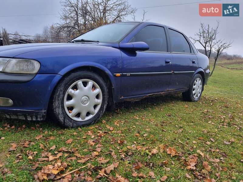 Седан Opel Vectra 1997 в Старом Самборе