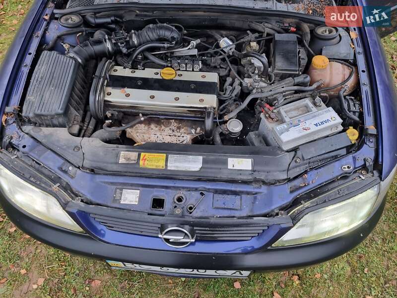 Седан Opel Vectra 1997 в Старом Самборе