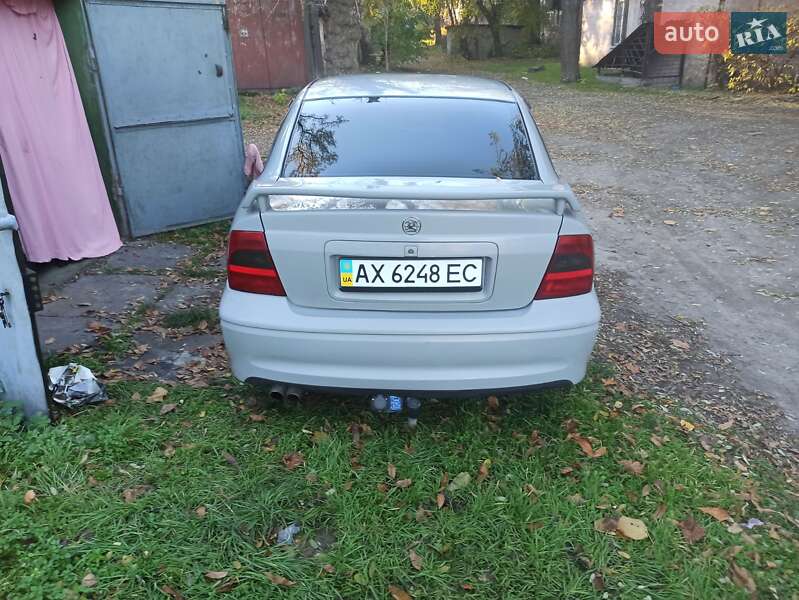 Седан Opel Vectra 1997 в Каменском