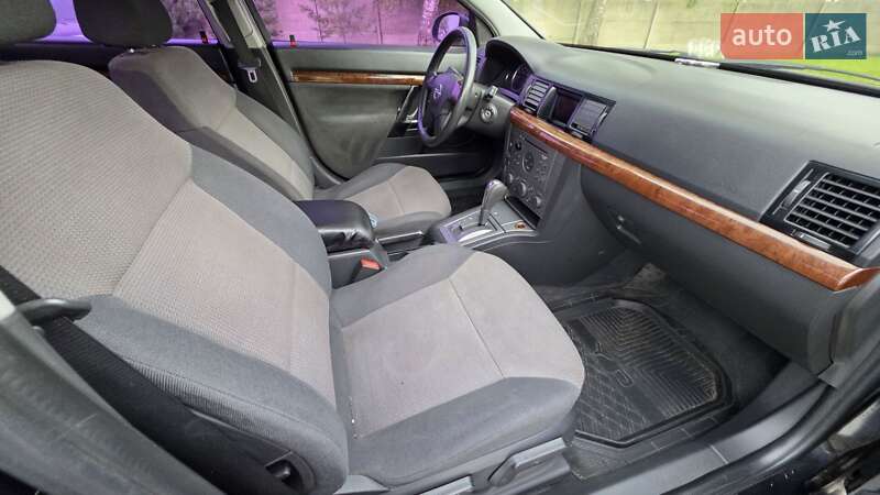 Седан Opel Vectra 2003 в Рівному фото 28 Седан Opel Vectra 2003 в Рівному