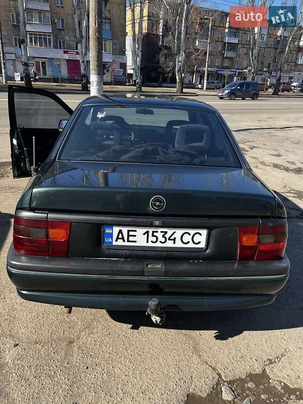 Седан Opel Vectra 1995 в Кривом Роге