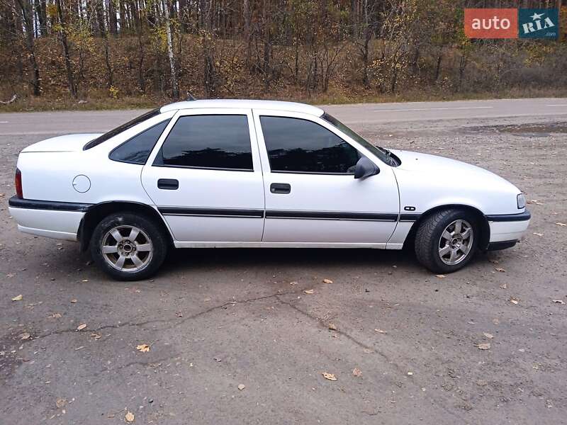 Седан Opel Vectra 1993 в Миргороде фото 8 Седан Opel Vectra 1993 в Миргороде