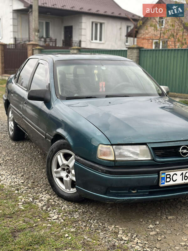 Седан Opel Vectra 1994 в Самборе