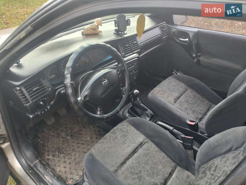 Ліфтбек Opel Vectra 1996 в Дунаївцях