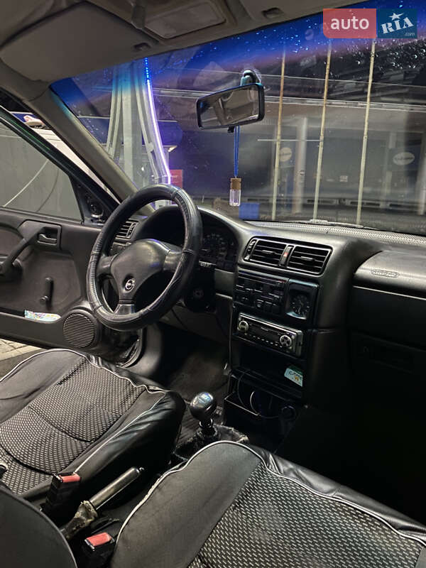 Седан Opel Vectra 1990 в Хмельницком