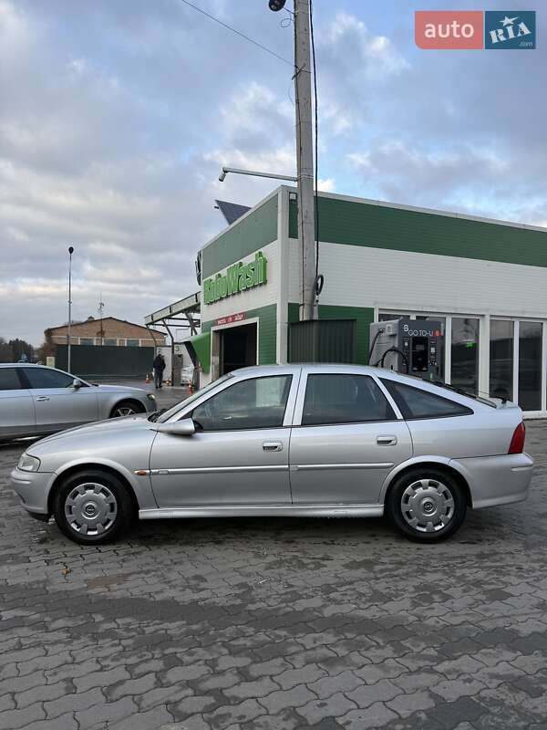 Ліфтбек Opel Vectra 2000 в Володимирі фото 7 Ліфтбек Opel Vectra 2000 в Володимирі