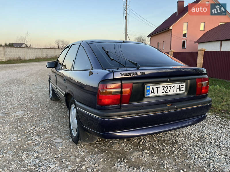 Ліфтбек Opel Vectra 1995 в Івано-Франківську фото 35 Ліфтбек Opel Vectra 1995 в Івано-Франківську