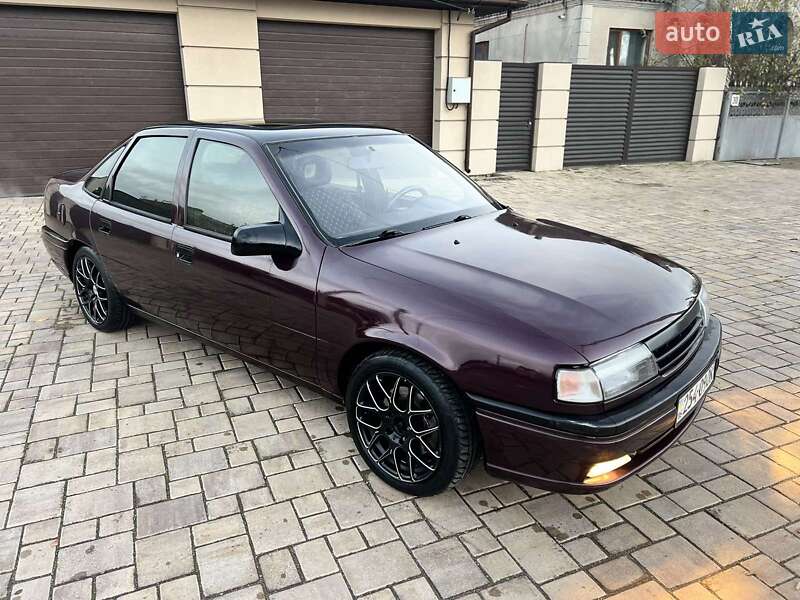 Седан Opel Vectra 1994 в Измаиле