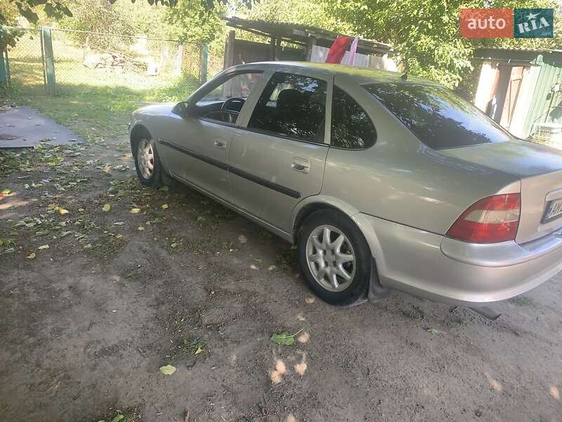Седан Opel Vectra 1998 в Тыврове фото 6 Седан Opel Vectra 1998 в Тыврове